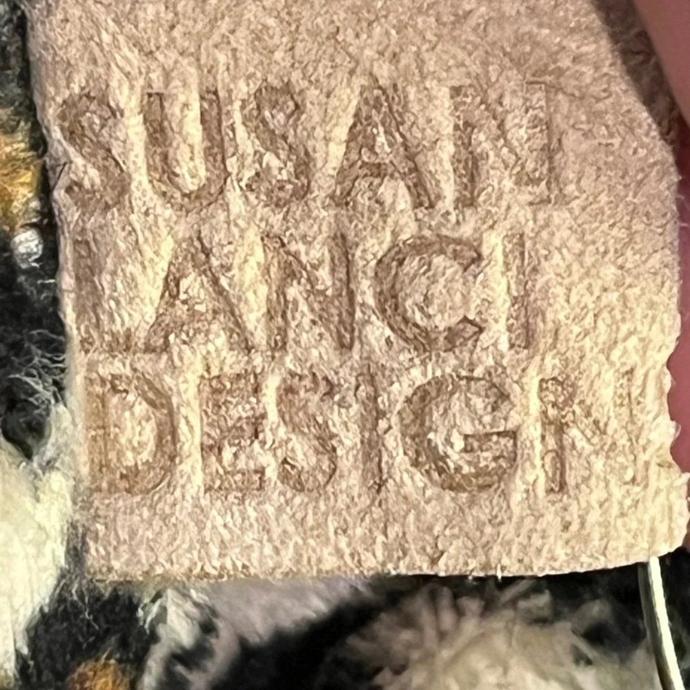 Susan Lanci Cuddle Cup Cheetah 3-in-1 Piece Luxury Pet Pamper Tumble Blanket Bed